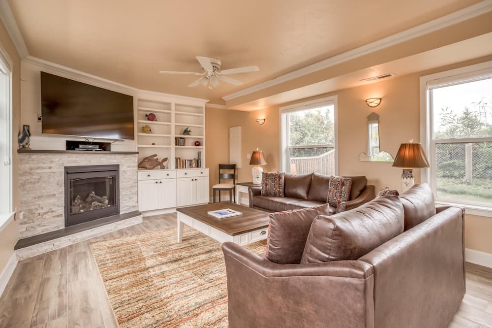 Photo of Livingroom in Nelscott