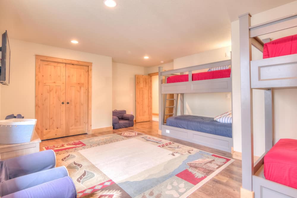 Photo of Bedroom in Pacific City