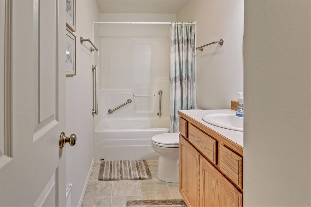 Photo of Bathroom in Bayshore