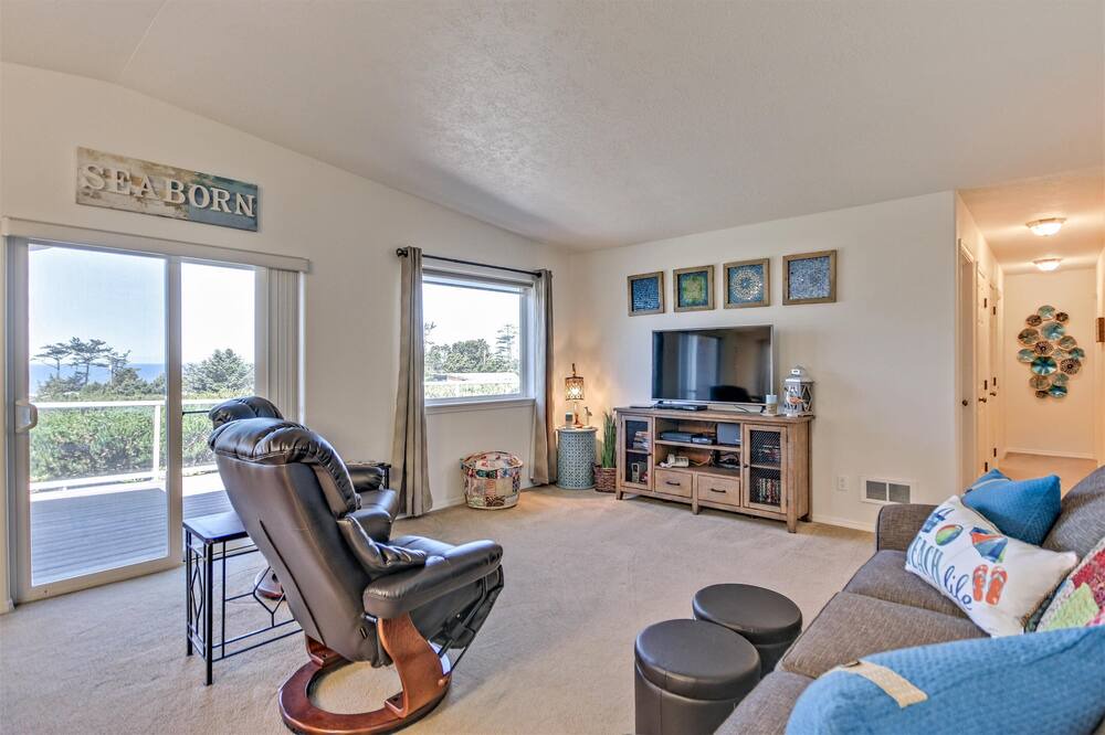 Photo of Livingroom in Bayshore