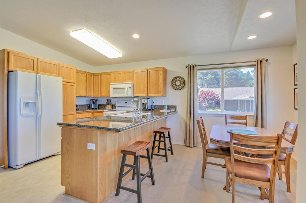 Photo of Kitchen in Bayshore