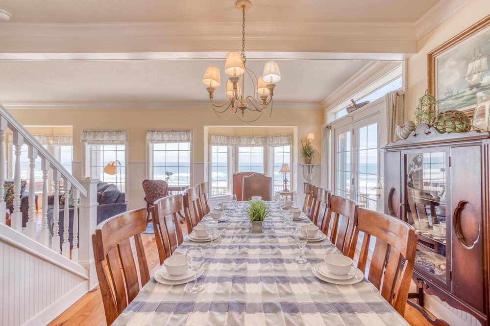 Photo of Others in Roads End