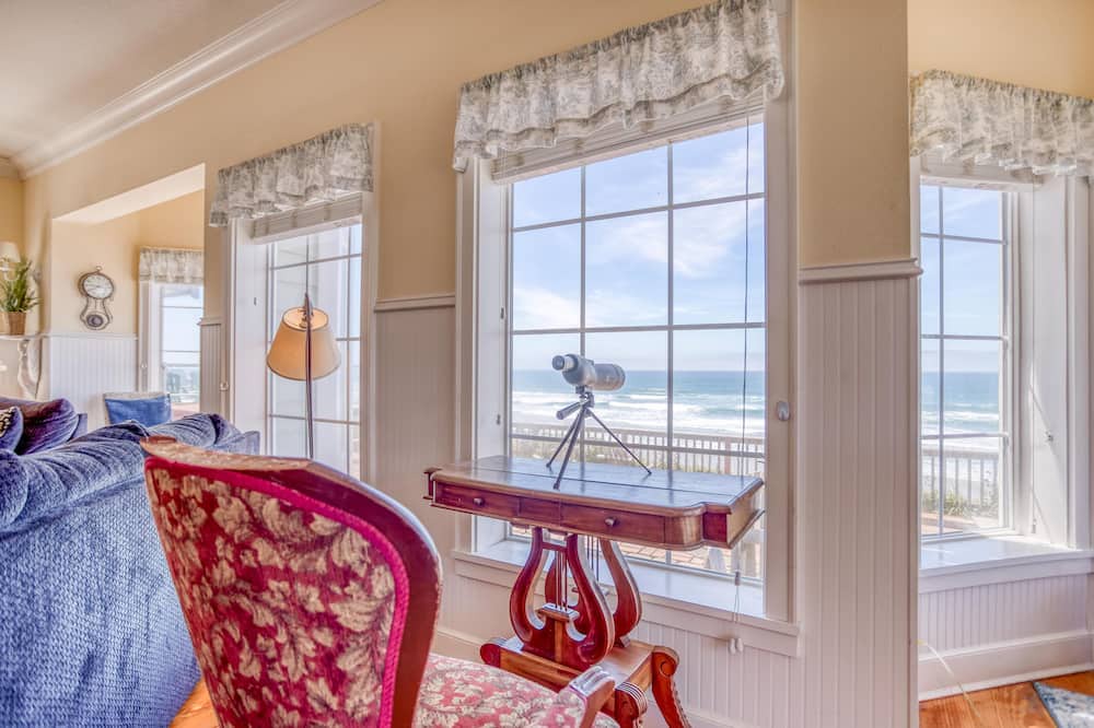 Photo of Others in Roads End