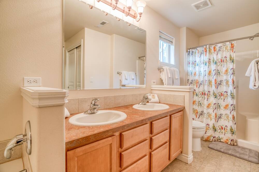 Photo of Bathroom in Westbrook Meadows
