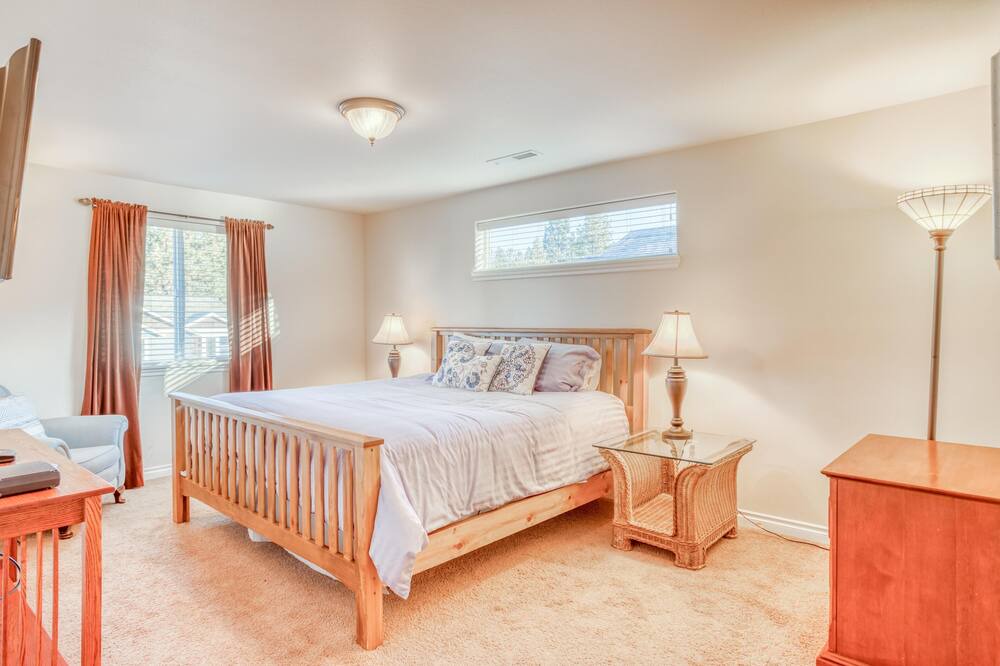 Photo of Bedroom in Westbrook Meadows