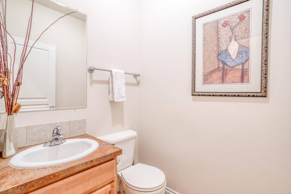 Photo of Bathroom in Westbrook Meadows