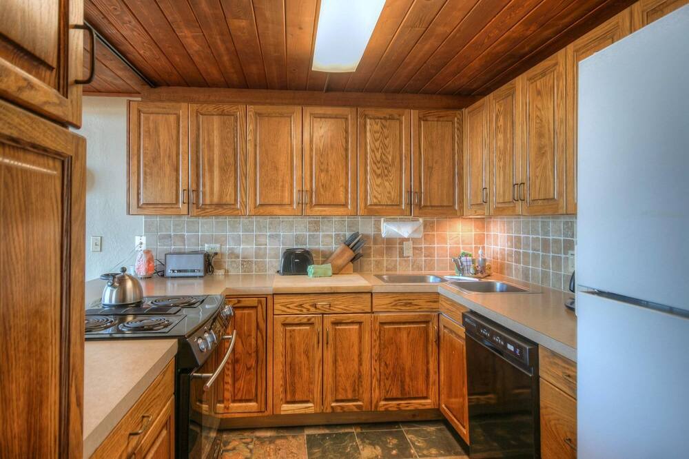 Photo of Kitchen in Sandpiper Village