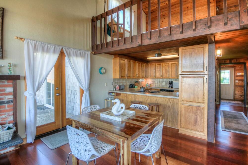 Photo of Kitchen in Sandpiper Village