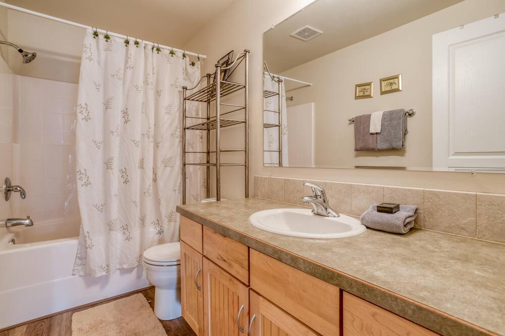 Photo of Bathroom in Westbrook Meadows