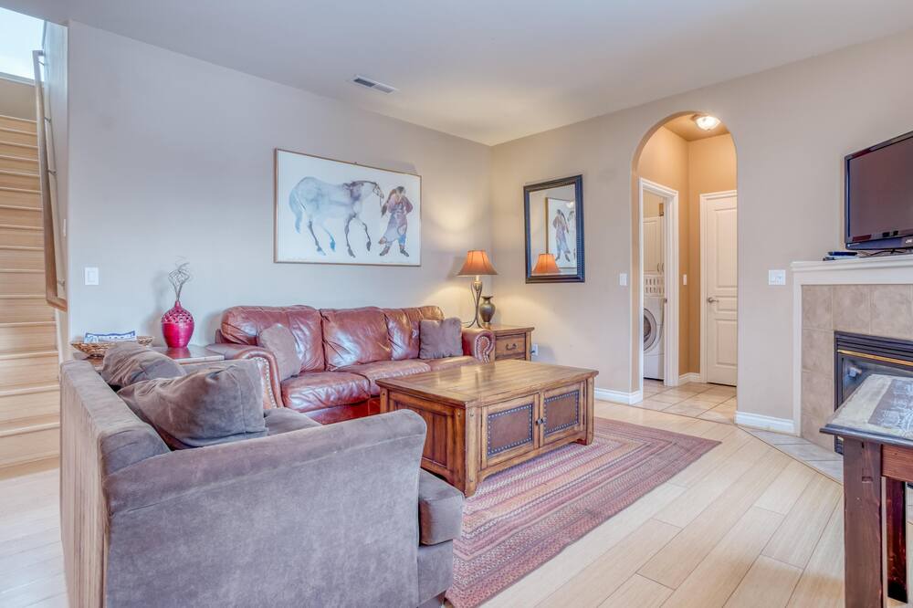 Photo of Livingroom in Westbrook Meadows