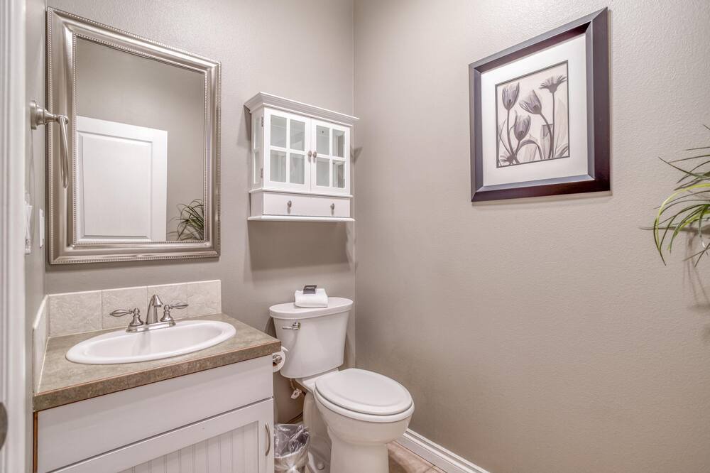 Photo of Bathroom in Westbrook Meadows