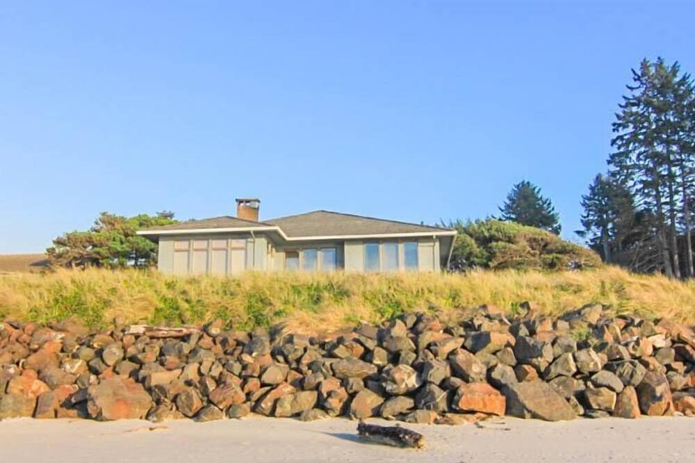 Photo of Outdoor in Neskowin