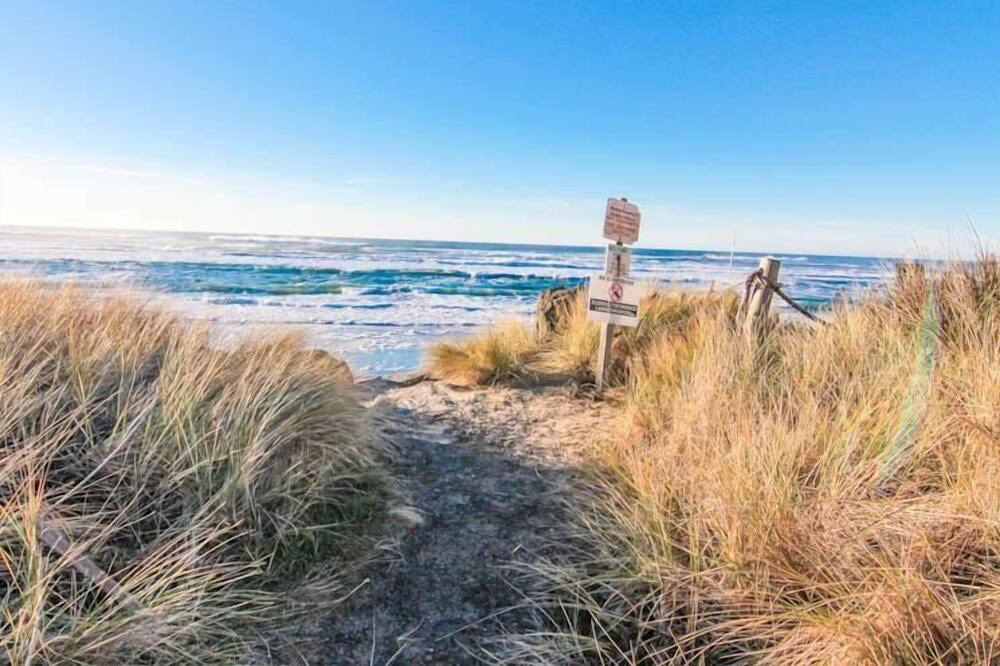 Photo of Others in Neskowin