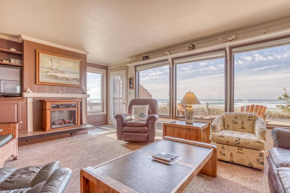 Photo of Livingroom in Neskowin