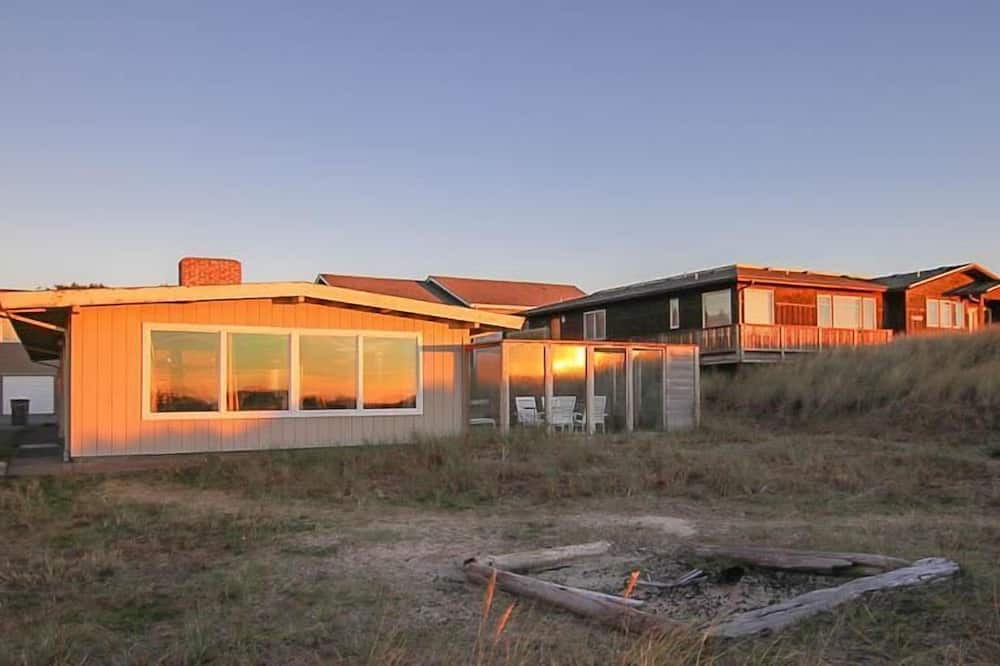 Photo of Outdoor in Manzanita