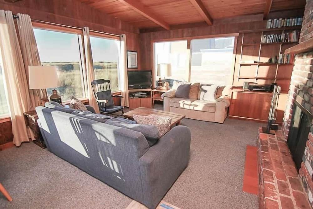 Photo of Livingroom in Manzanita