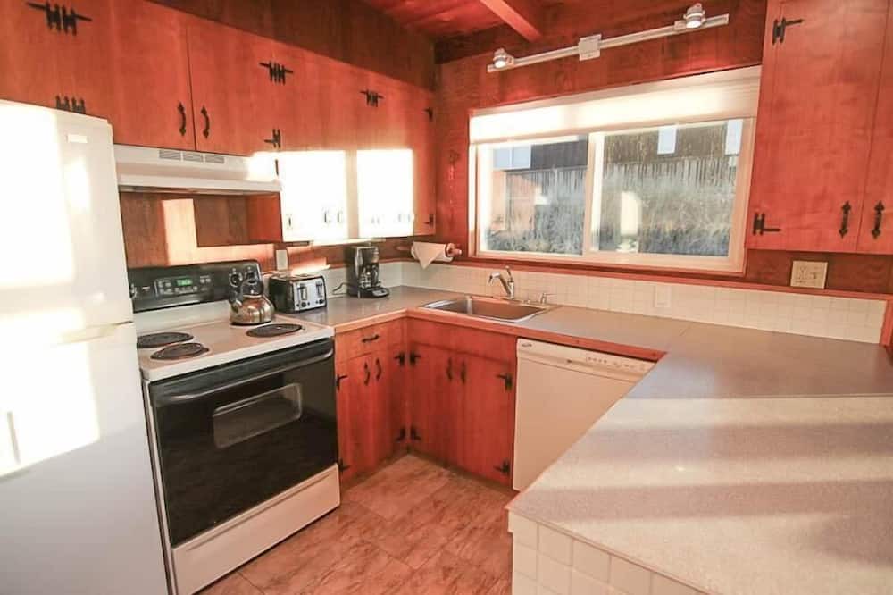 Photo of Kitchen in Manzanita