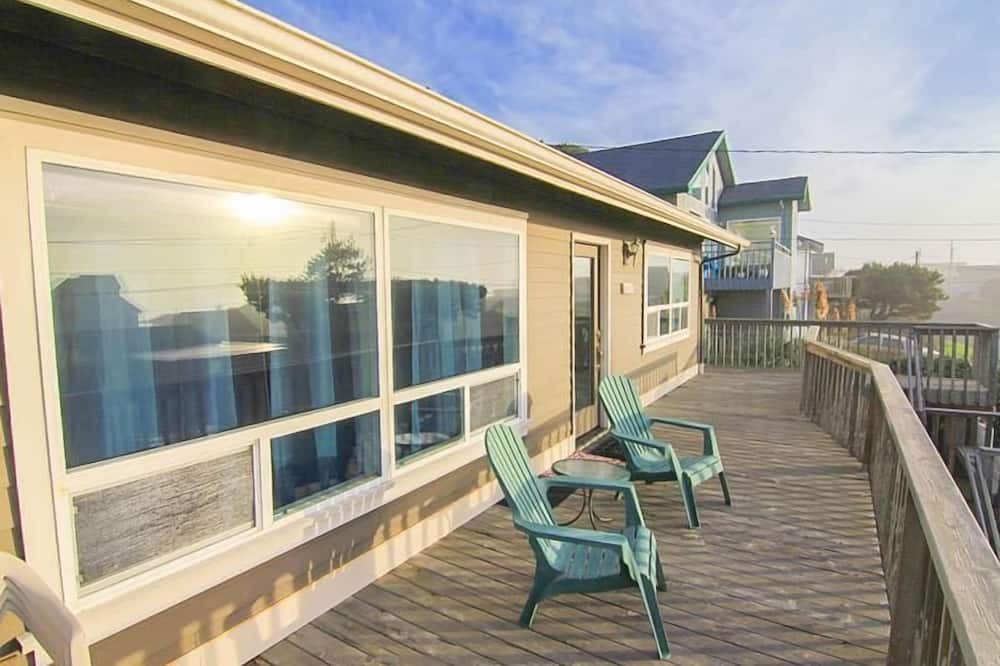 Photo of Patio Balcony in Roads End