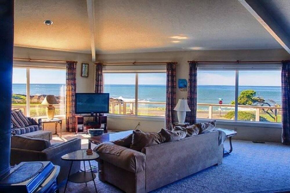 Photo of Livingroom in Yachats
