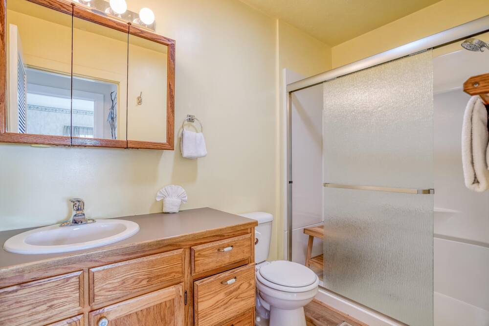 Photo of Bathroom in Yachats