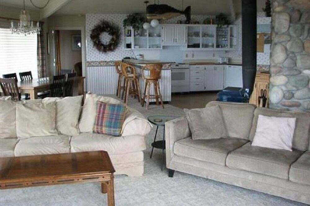 Photo of Livingroom in Yachats