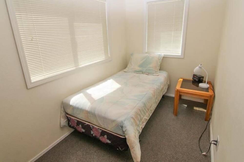 Photo of Bedroom in Nelscott
