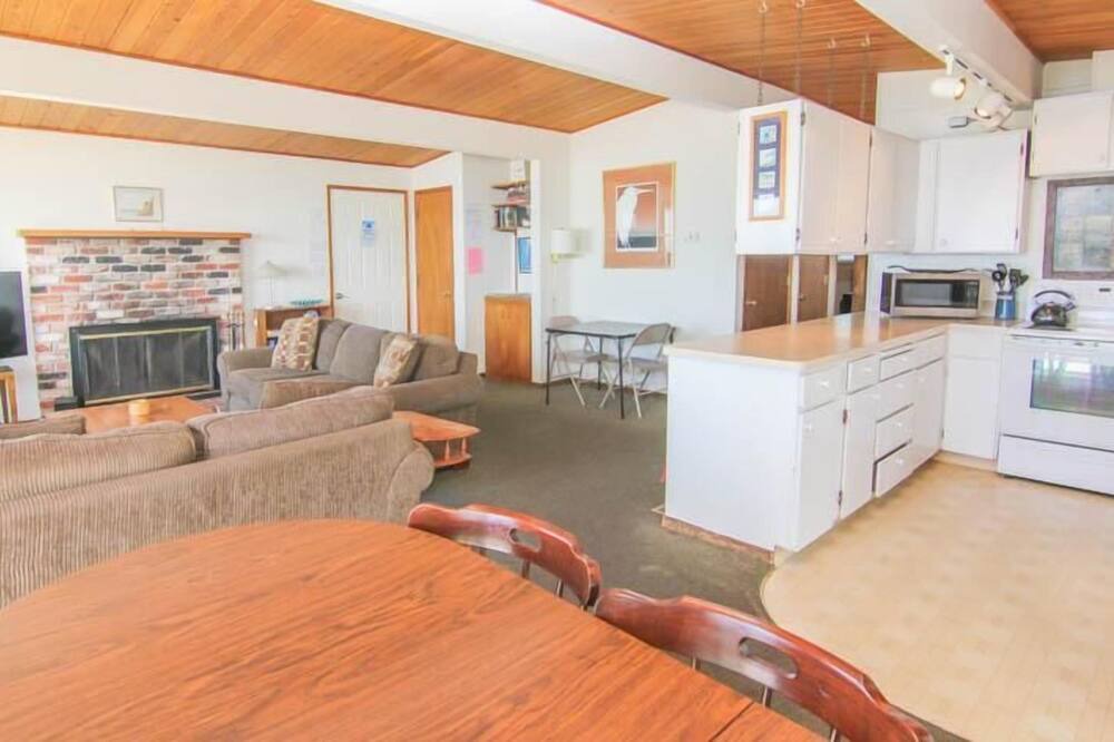 Photo of Bedroom in Nelscott