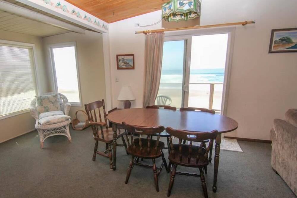 Photo of Kitchen in Nelscott