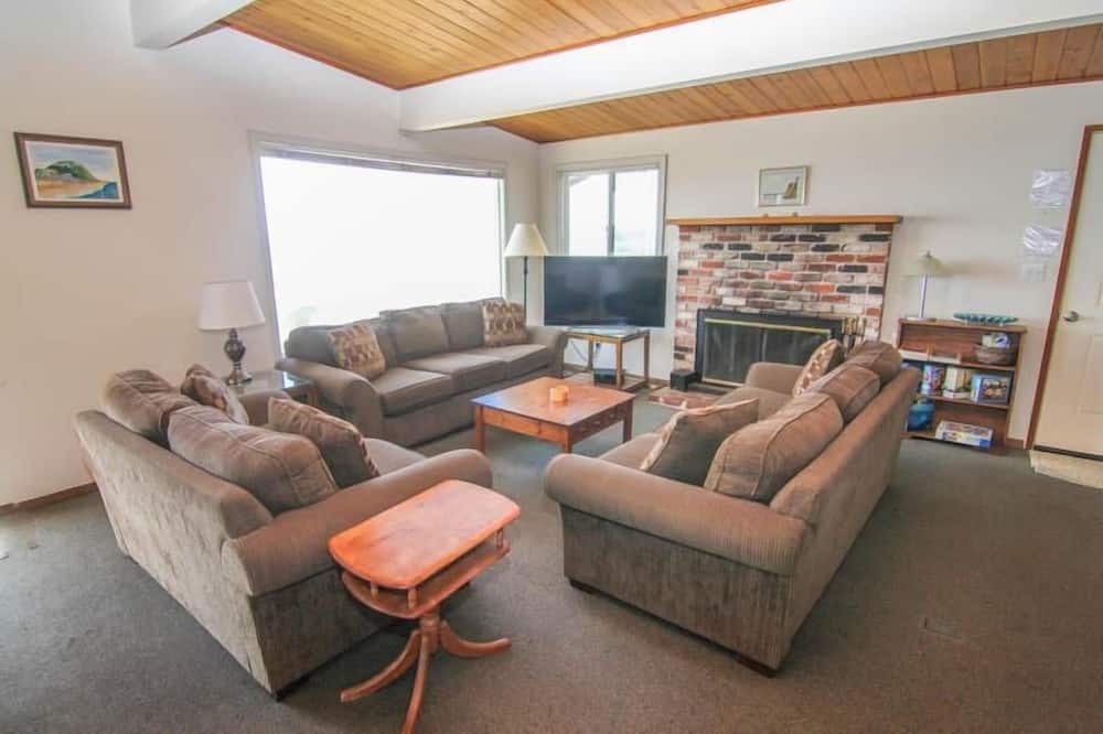 Photo of Livingroom in Nelscott