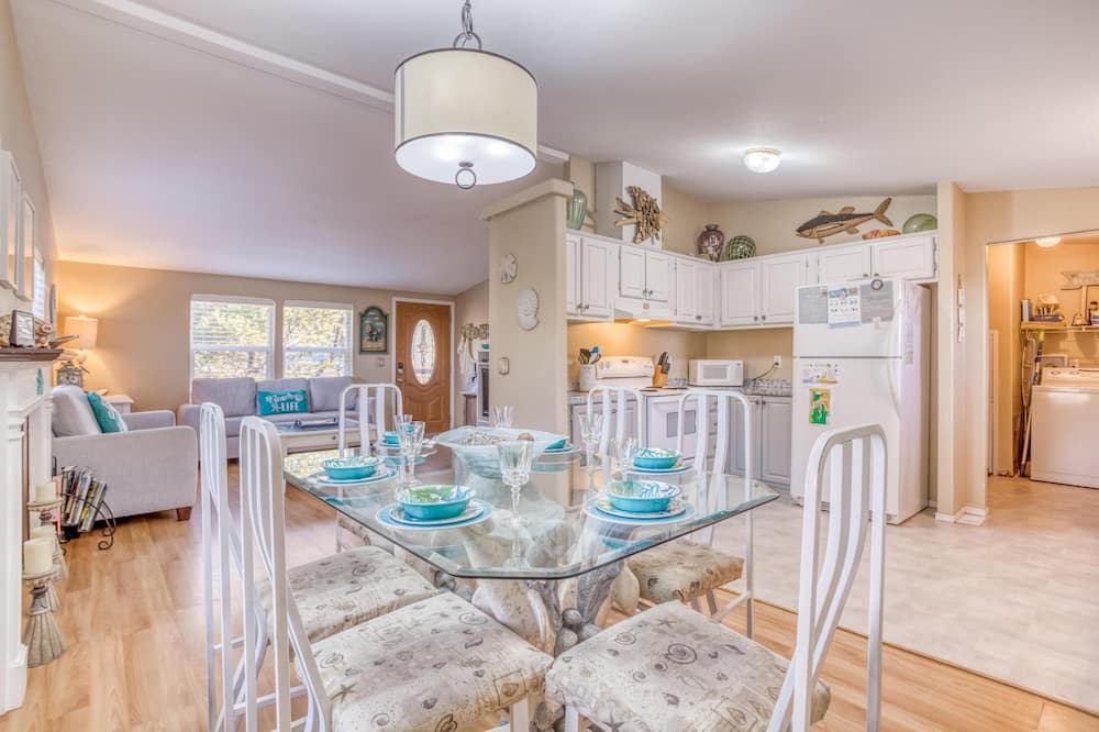 Photo of Kitchen in Bayshore