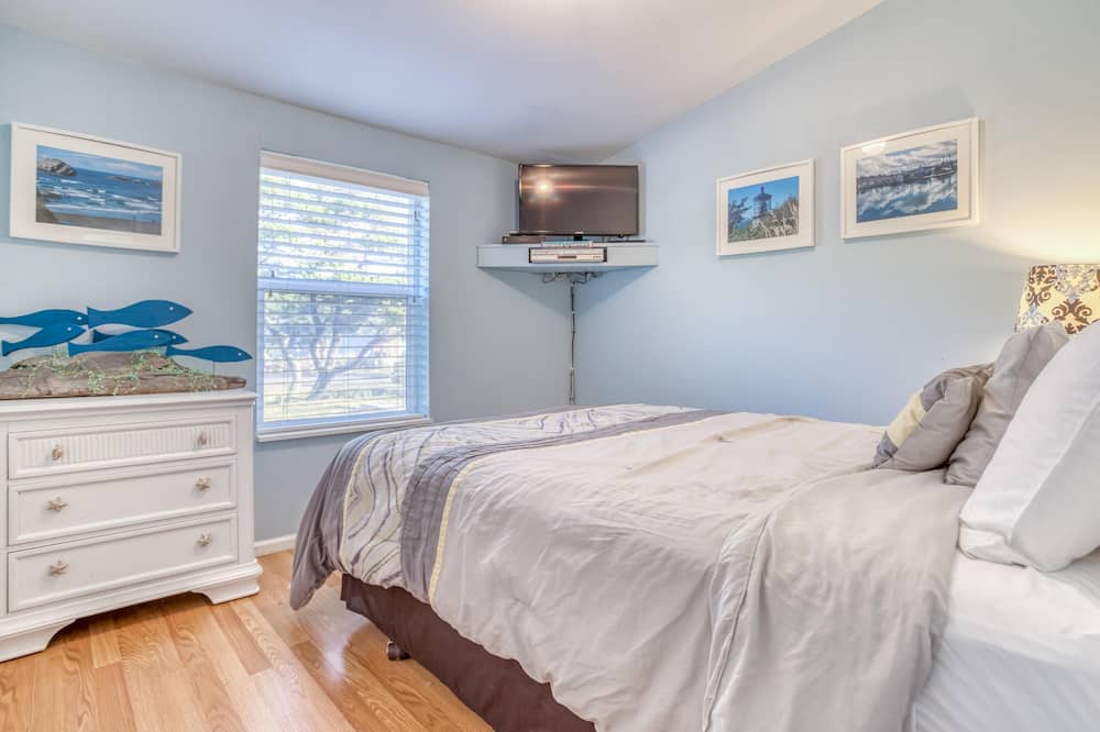 Photo of Bedroom in Bayshore