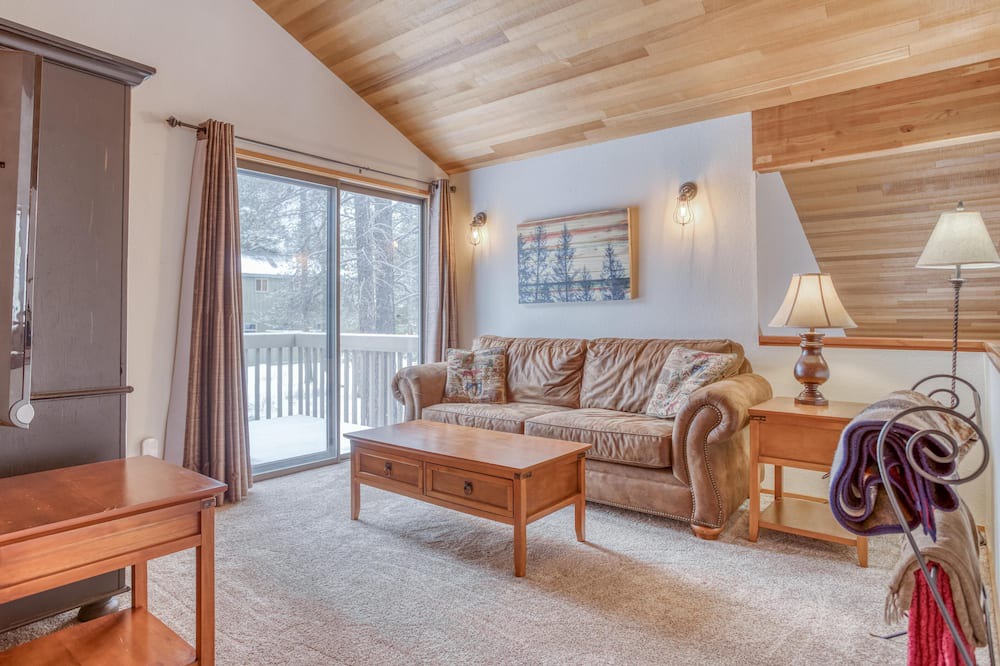 Photo of Livingroom in Deer Park