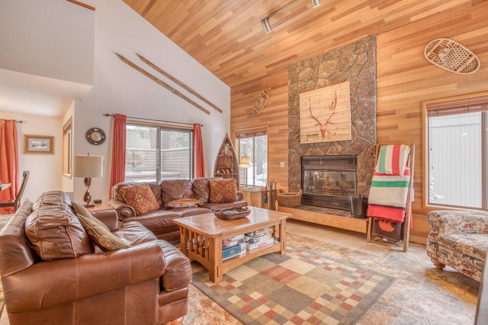 Photo of Livingroom in Deer Park