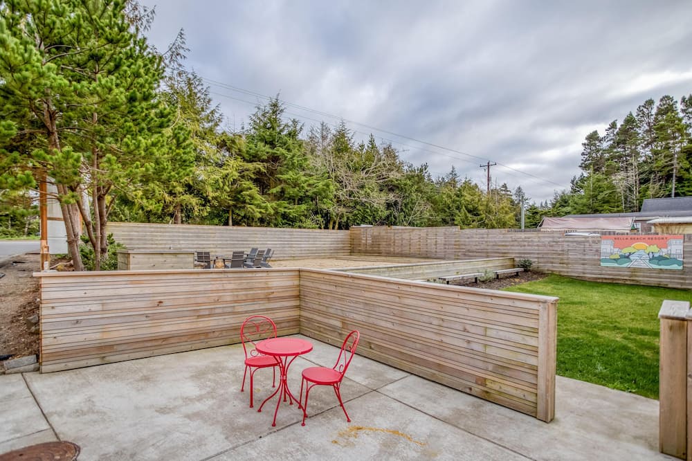 Photo of Patio Balcony in Lincoln Beach