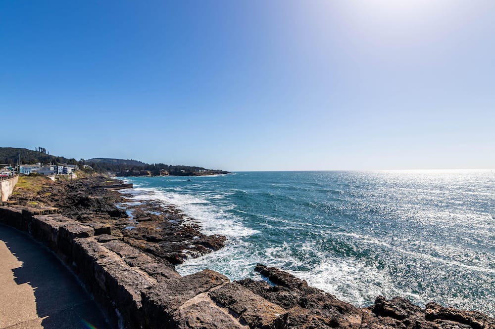 Photo of Others in Lincoln Beach