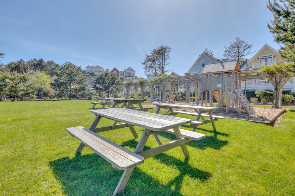 Photo of Outdoor in Olivia Beach