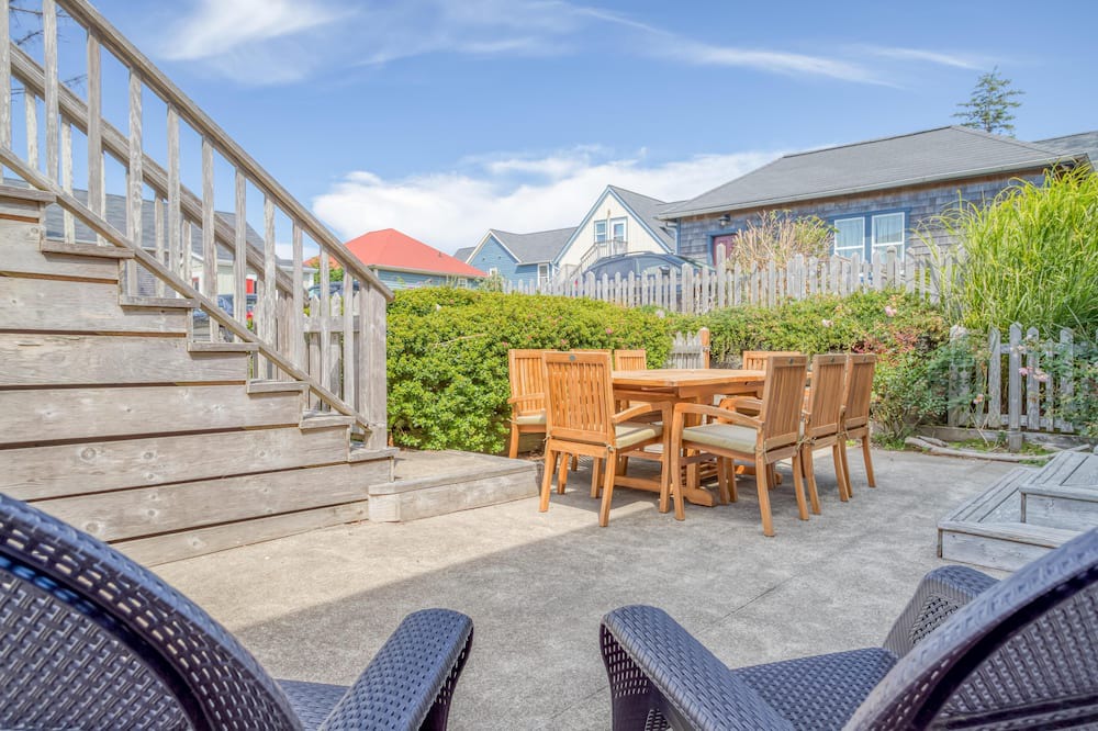 Photo of Patio Balcony in Olivia Beach