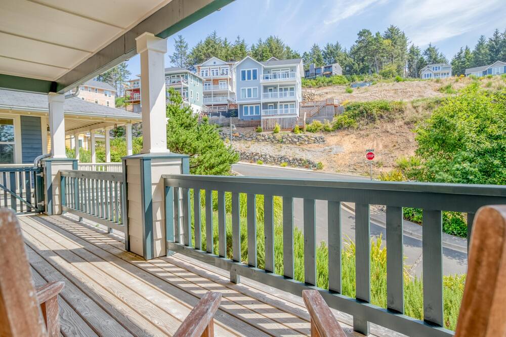 Photo of Patio Balcony in Olivia Beach