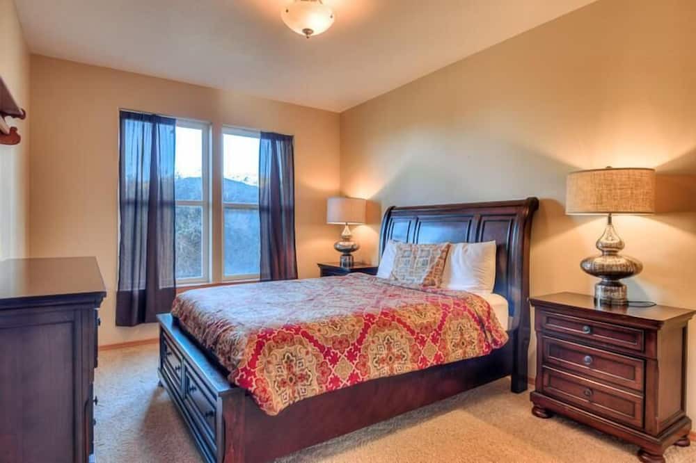 Photo of Bedroom in Seal Rock