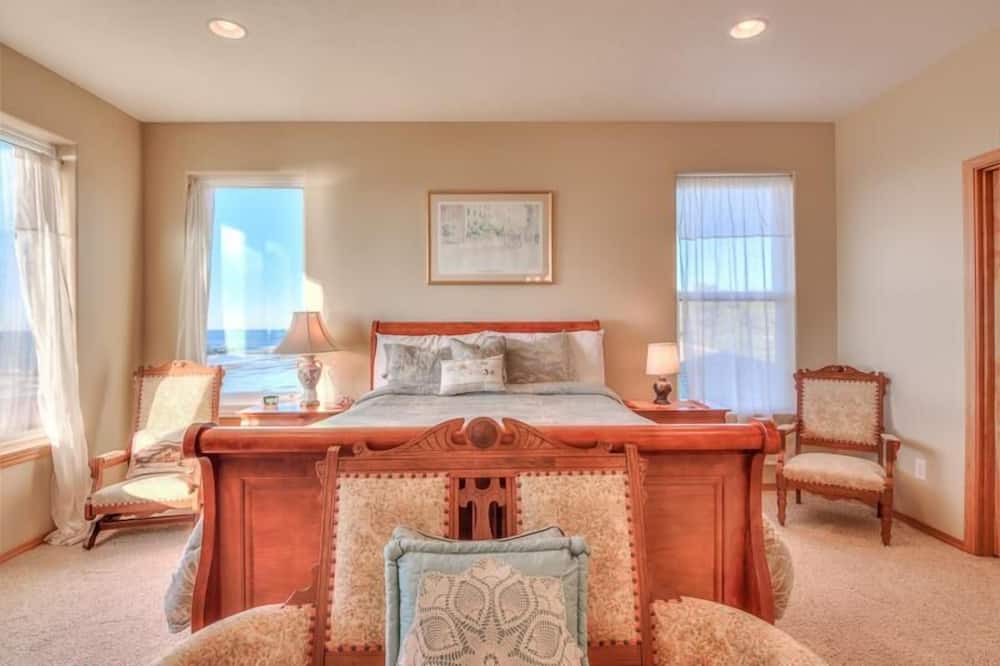 Photo of Bedroom in Seal Rock