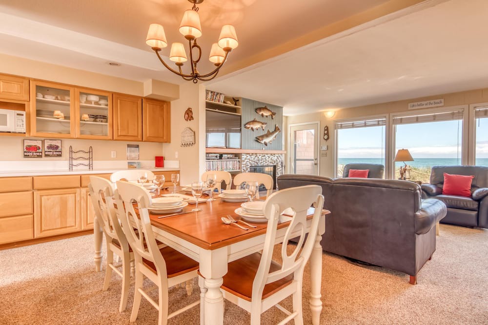 Photo of Kitchen in Neskowin
