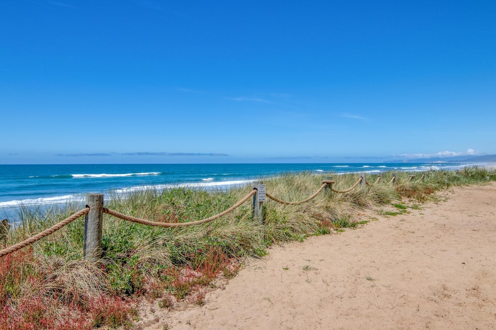 Photo of Others in Neskowin