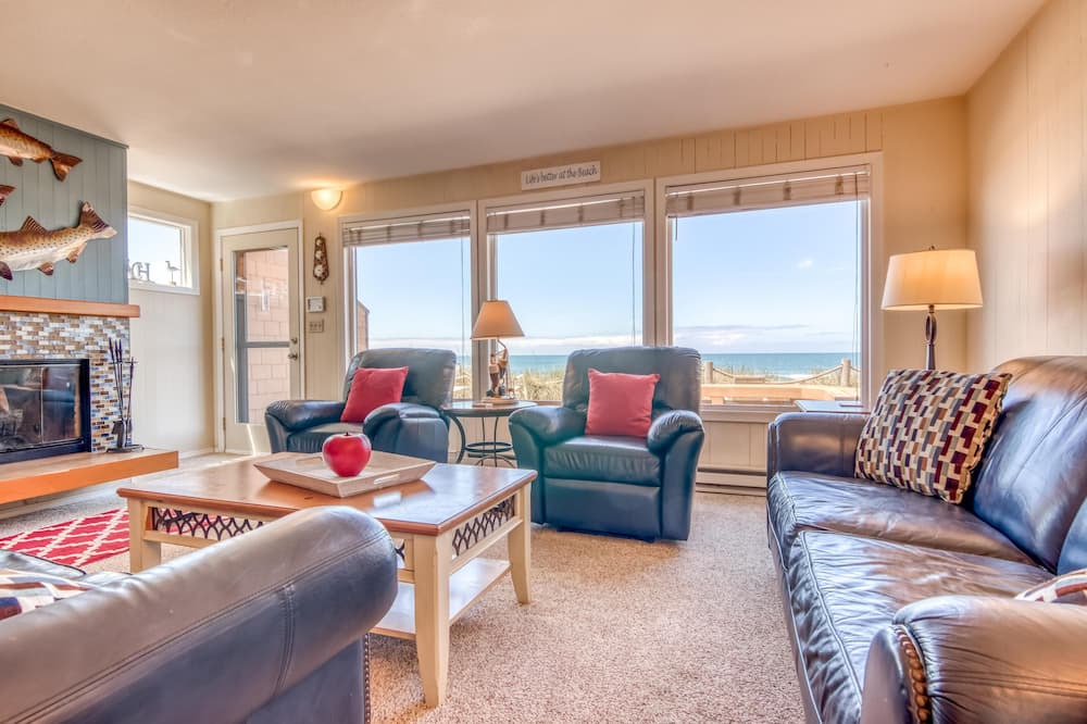 Photo of Livingroom in Neskowin