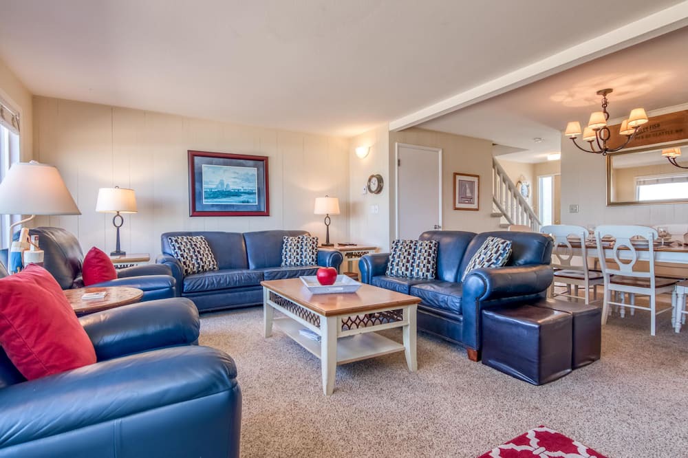 Photo of Livingroom in Neskowin