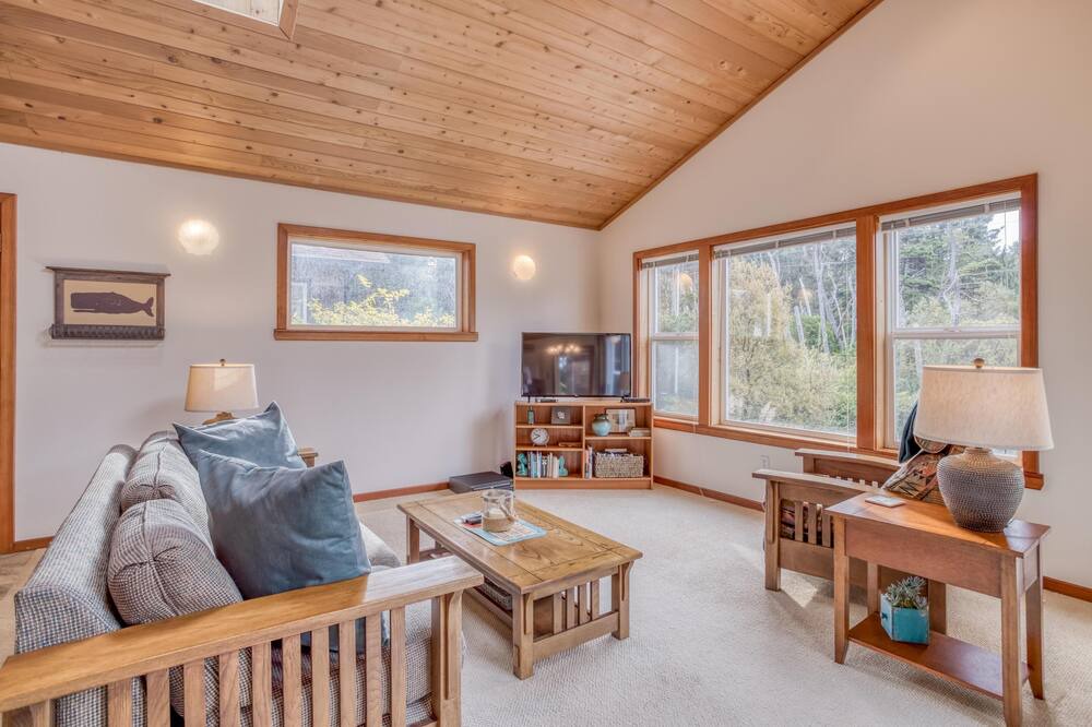 Photo of Livingroom in Manzanita