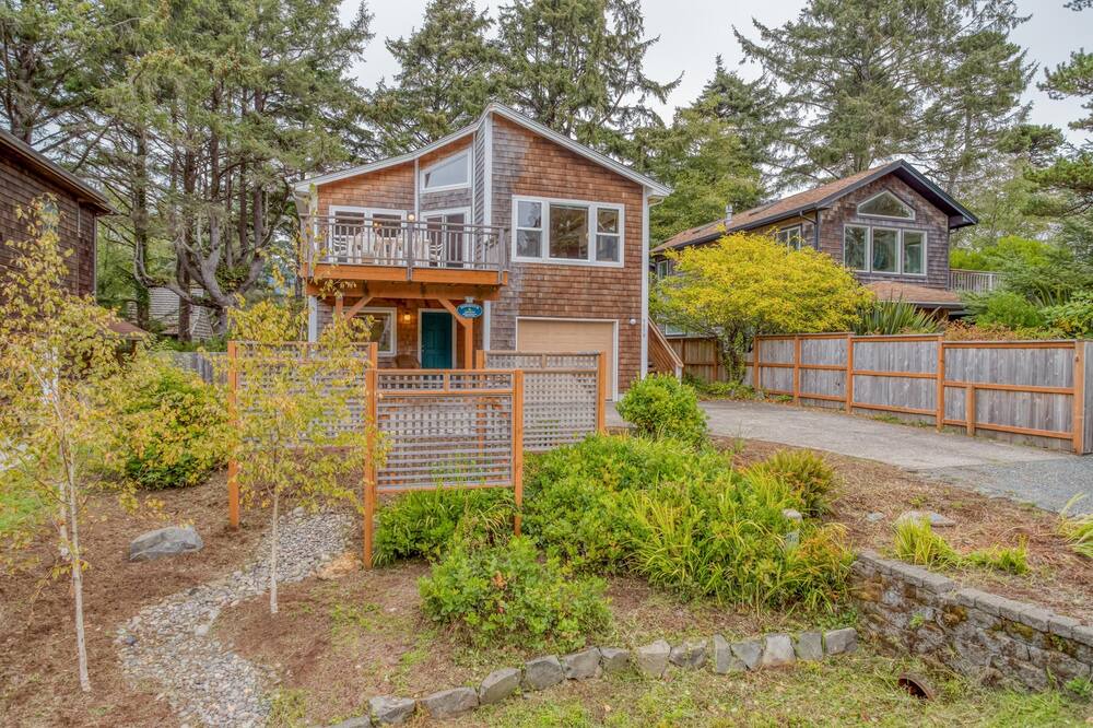 Photo of Outdoor in Manzanita