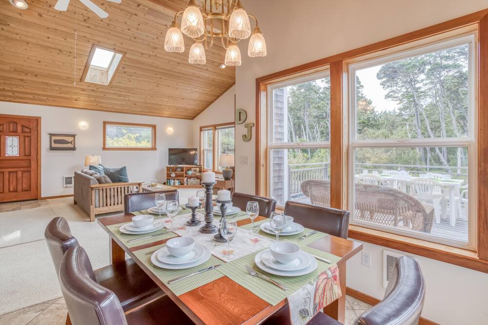 Photo of Kitchen in Manzanita