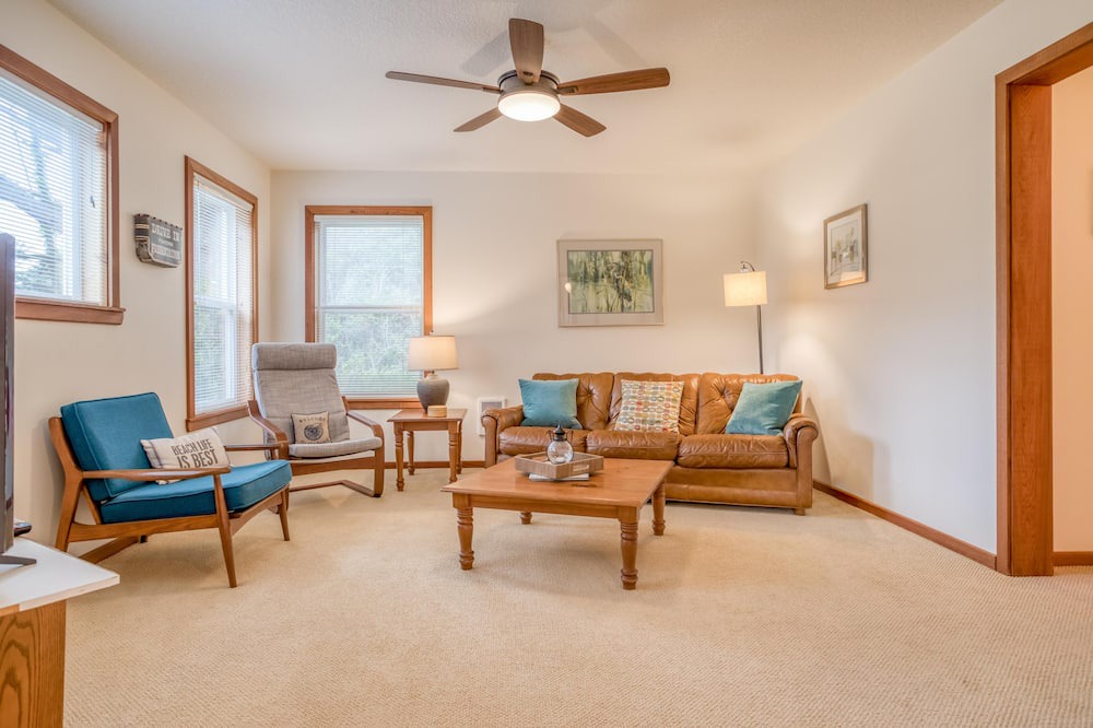 Photo of Livingroom in Manzanita