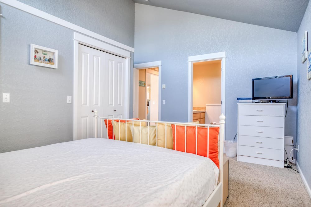 Photo of Bedroom in Bayshore