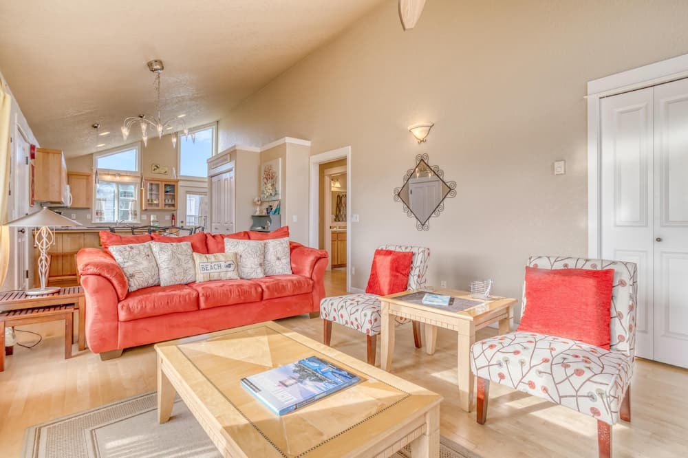 Photo of Livingroom in Bayshore